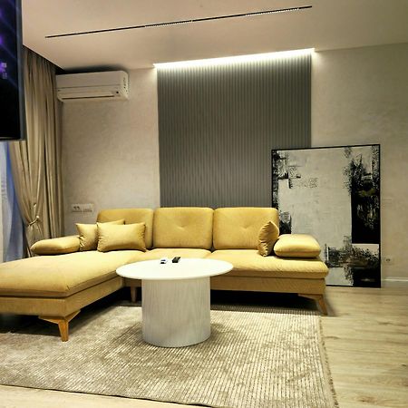 Center Apartment Easy_Luxury 티라나 외부 사진
