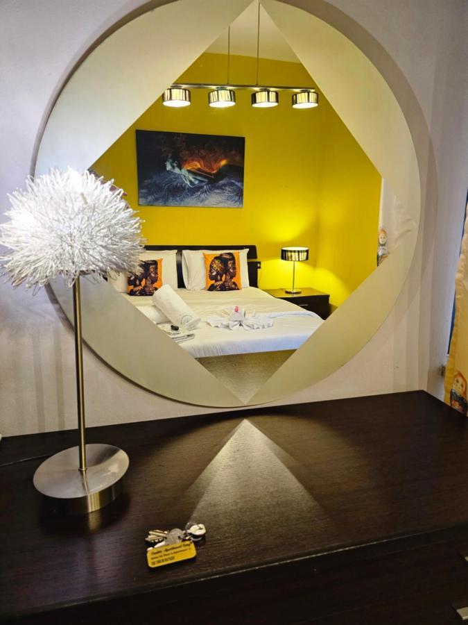 Center Apartment Easy_Luxury 티라나 외부 사진