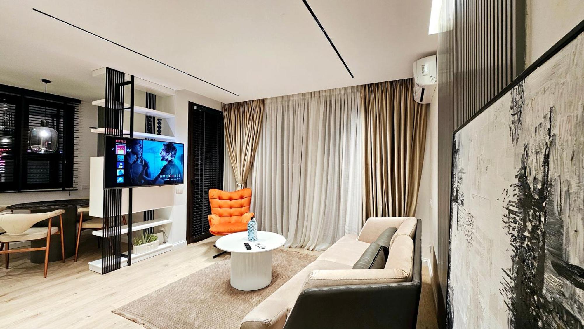 Center Apartment Easy_Luxury 티라나 외부 사진