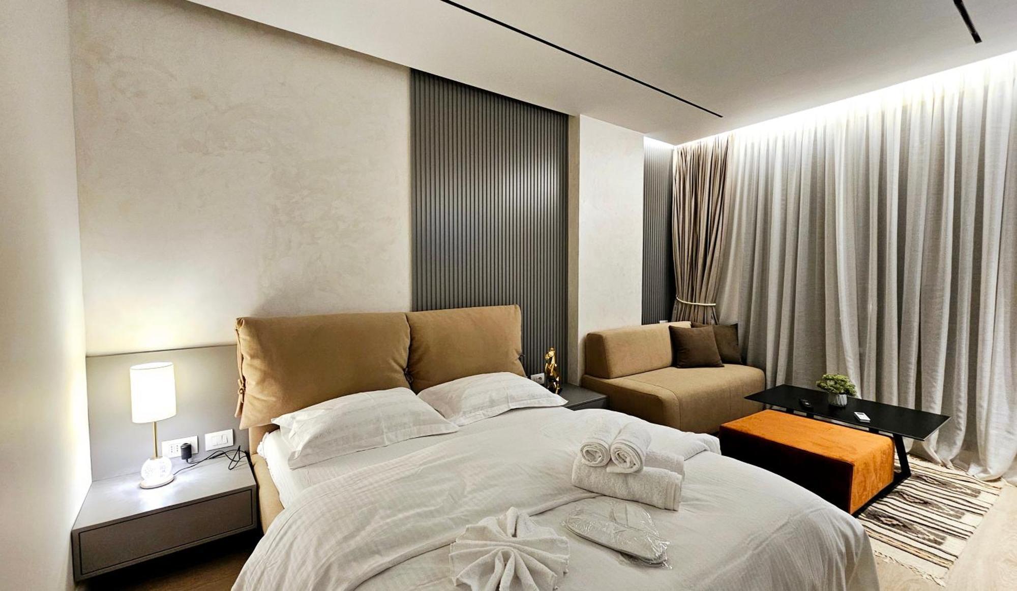 Center Apartment Easy_Luxury 티라나 외부 사진