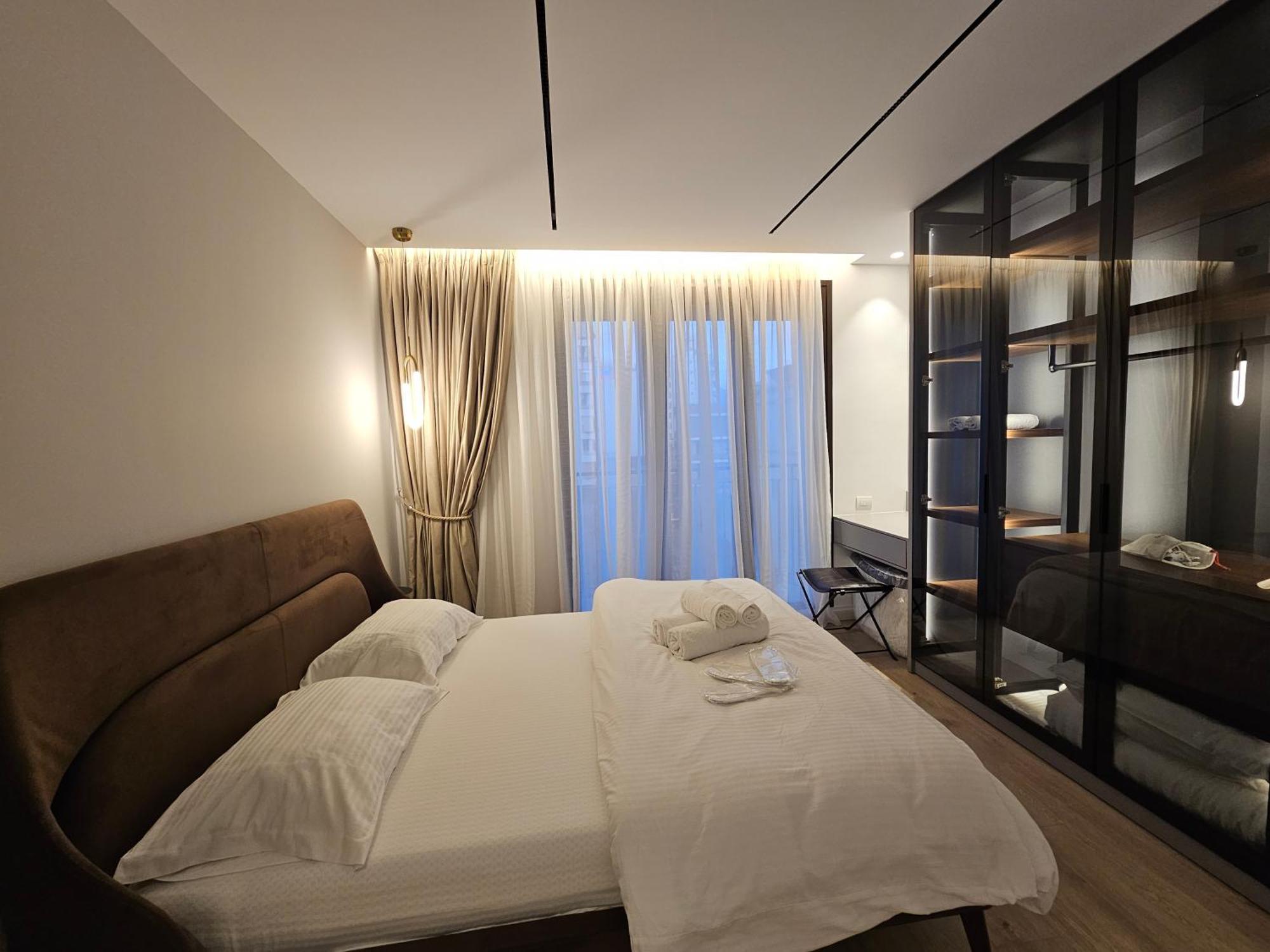 Center Apartment Easy_Luxury 티라나 외부 사진